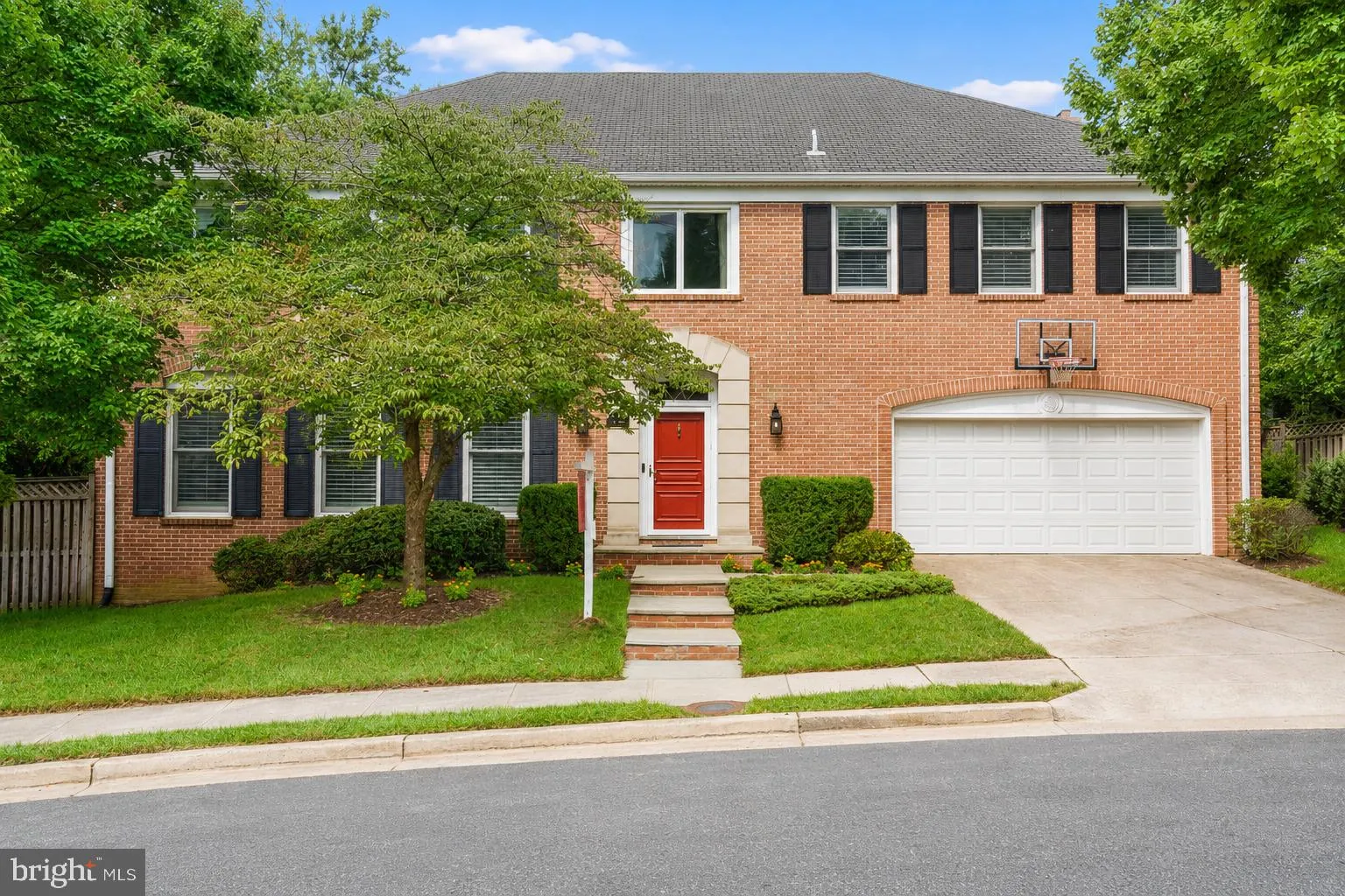 5111 YUMA PLACE, Washington, DC 20016