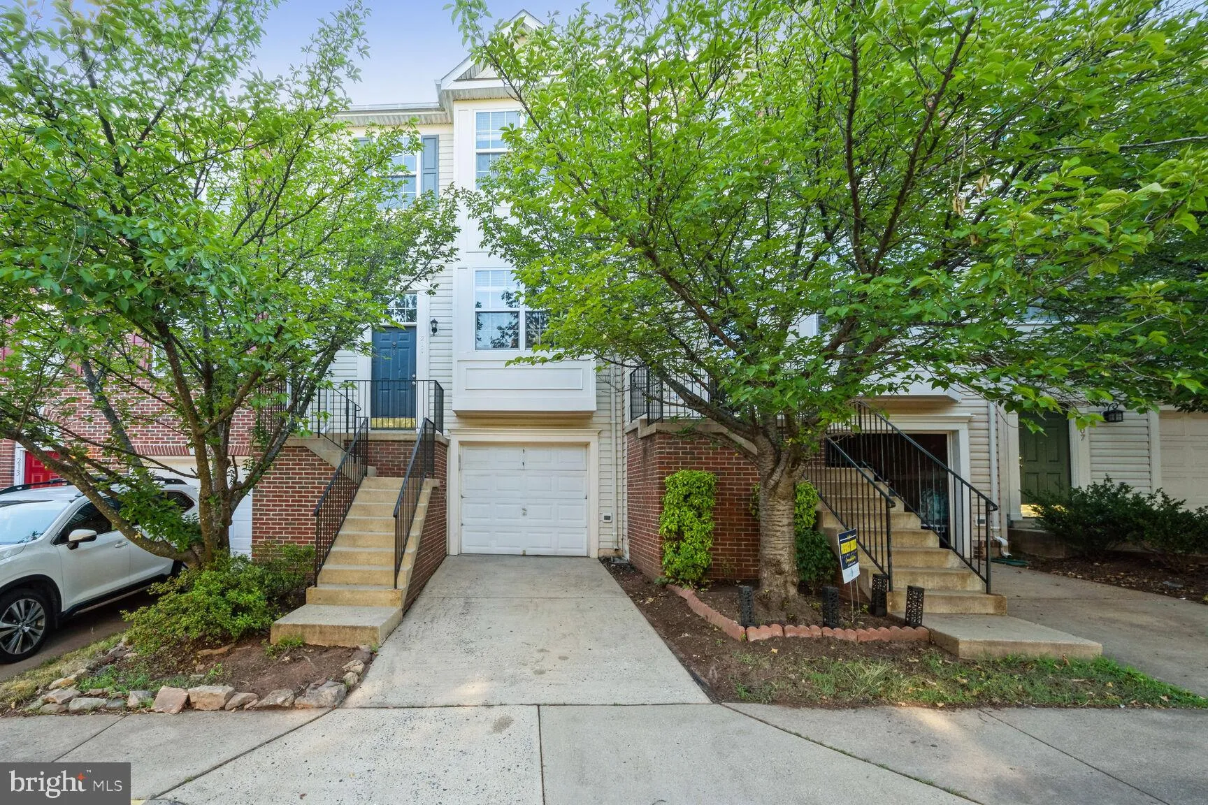 211 GOLDEN LARCH TERRACE, Leesburg, VA 20176