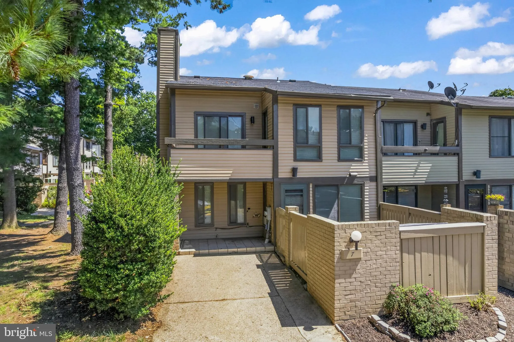 7 COPPS HILL COURT, Montgomery Village, MD 20886