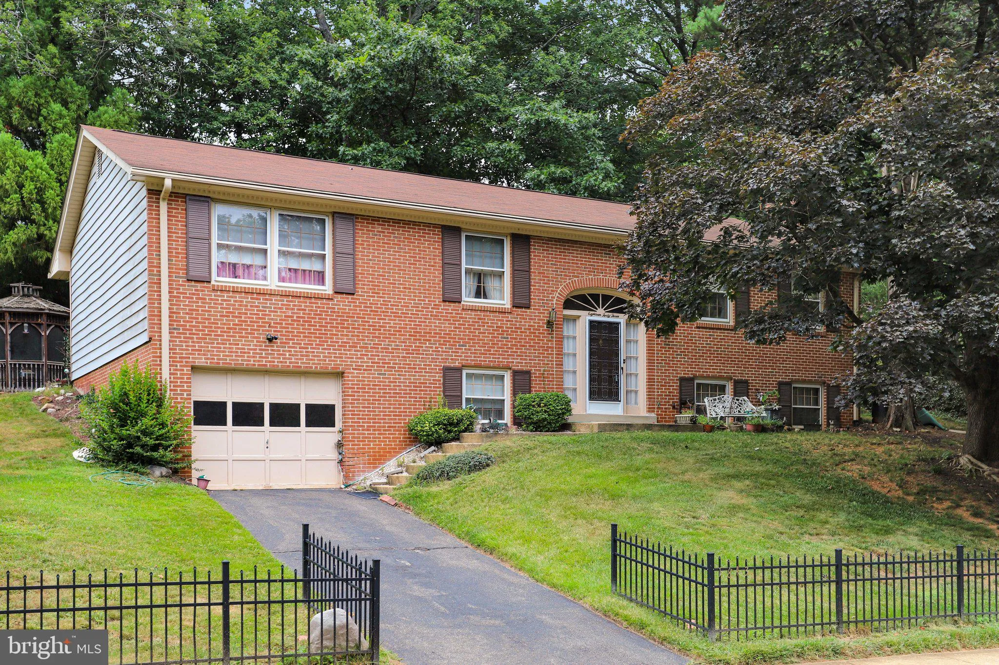 1843 FOXSTONE DRIVE, Vienna, VA 22182