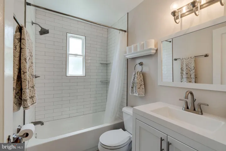 247 Evans Ln, Alexandria, Virginia 22305
