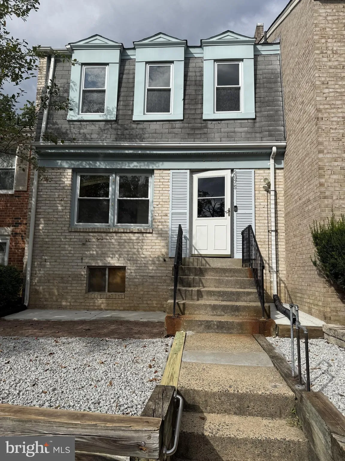 2075 MAYFLOWER DRIVE, Woodbridge, VA 22192