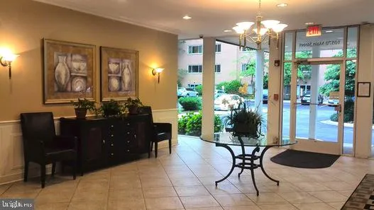 10570 MAIN STREET, Fairfax, VA 22030