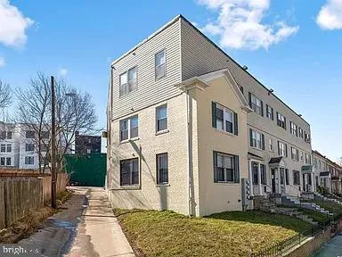 1275 MEIGS PLACE, Washington, DC 20002