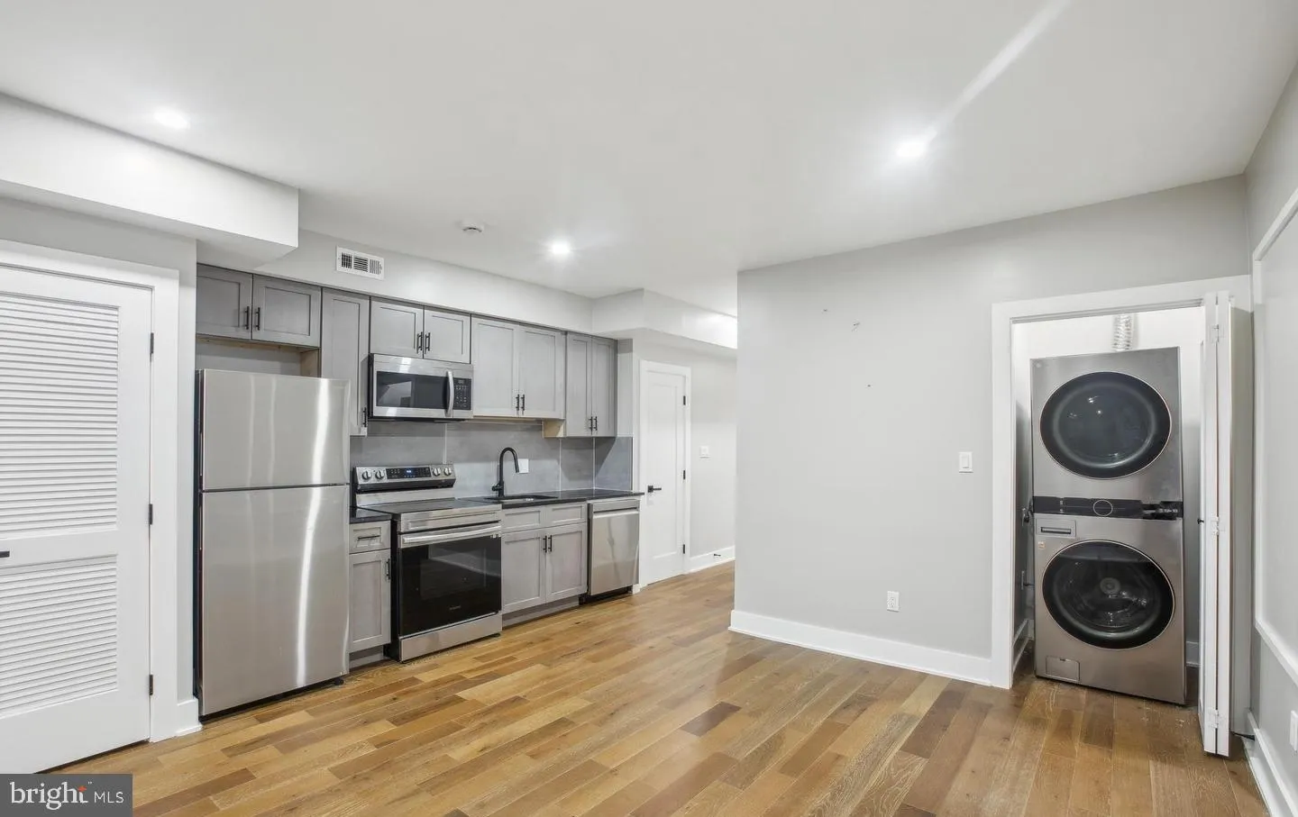1703 VIRGINIA AVENUE, Washington, DC 20002