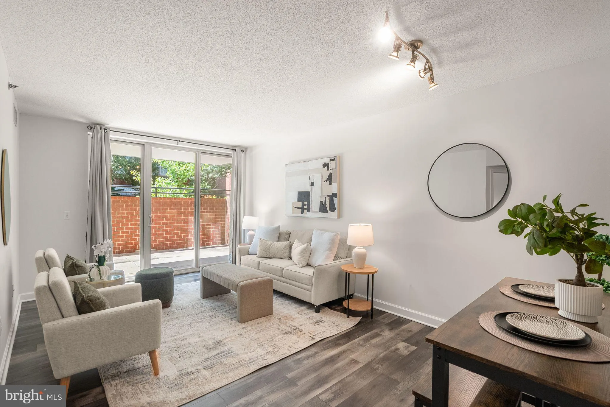 1045 UTAH STREET, Arlington, VA 22201