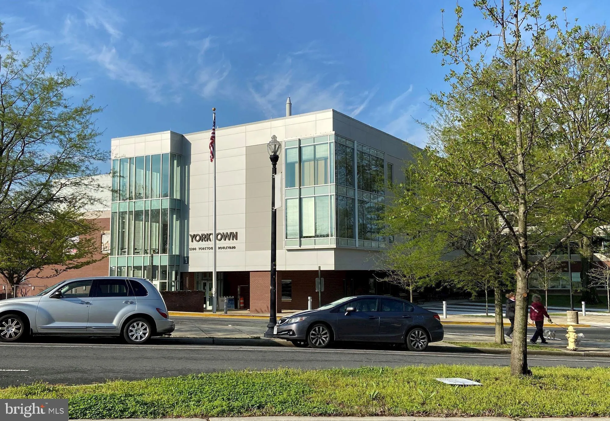 3080 OAKLAND STREET, Arlington, VA 22207