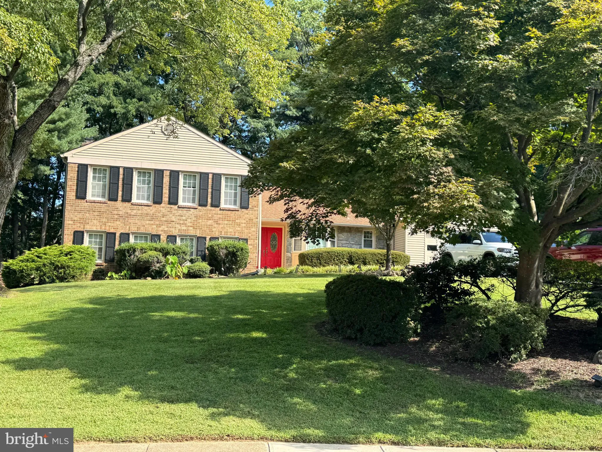 1526 LAUREL HILL ROAD, Vienna, VA 22182