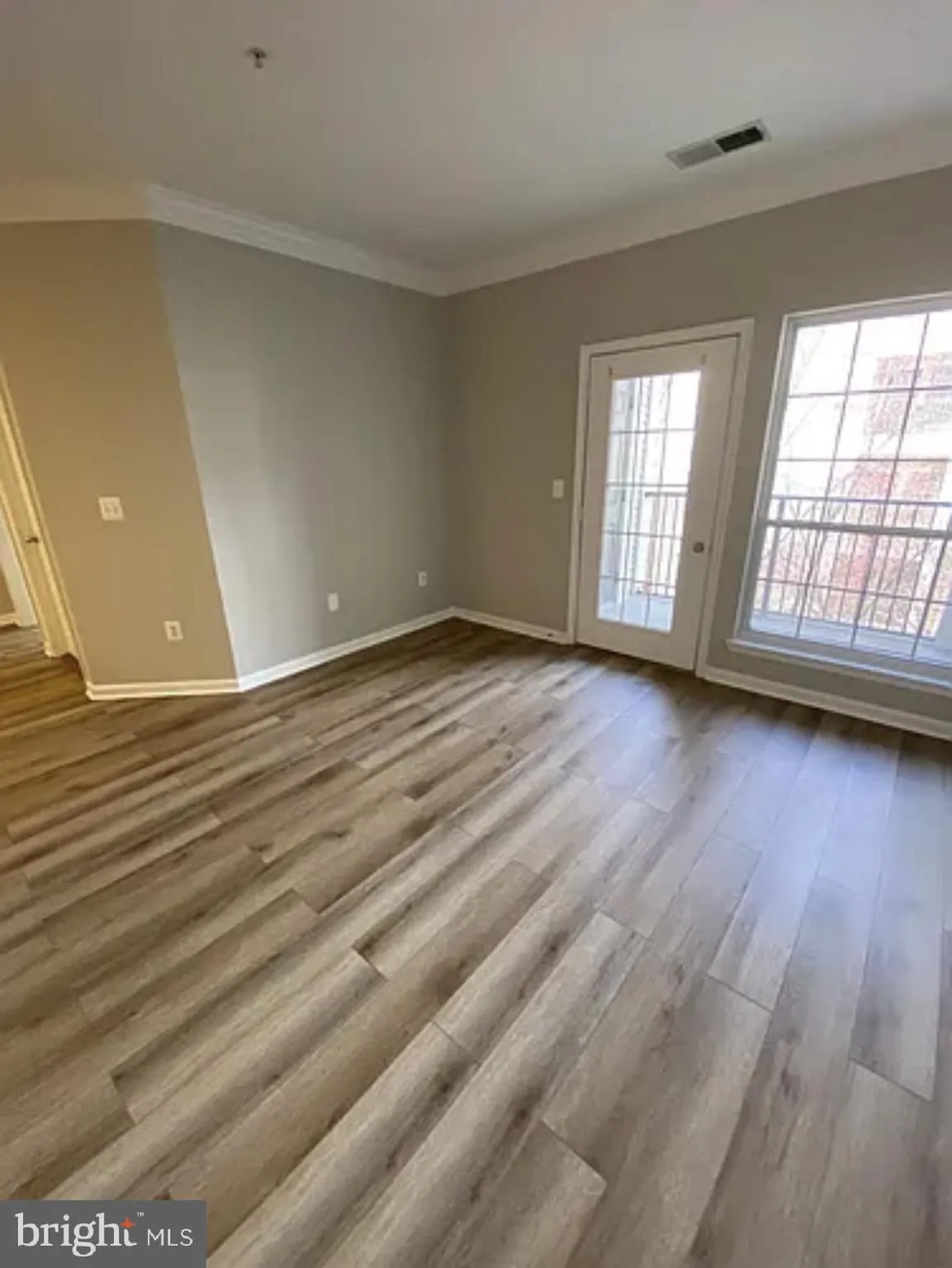 4854 EISENHOWER AVENUE, Alexandria, VA 22304