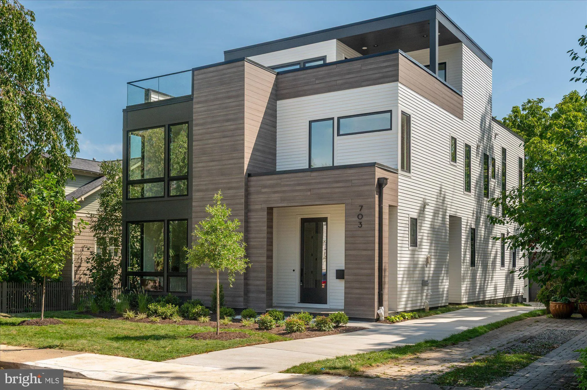 703 JACKSON STREET, Arlington, VA 22201
