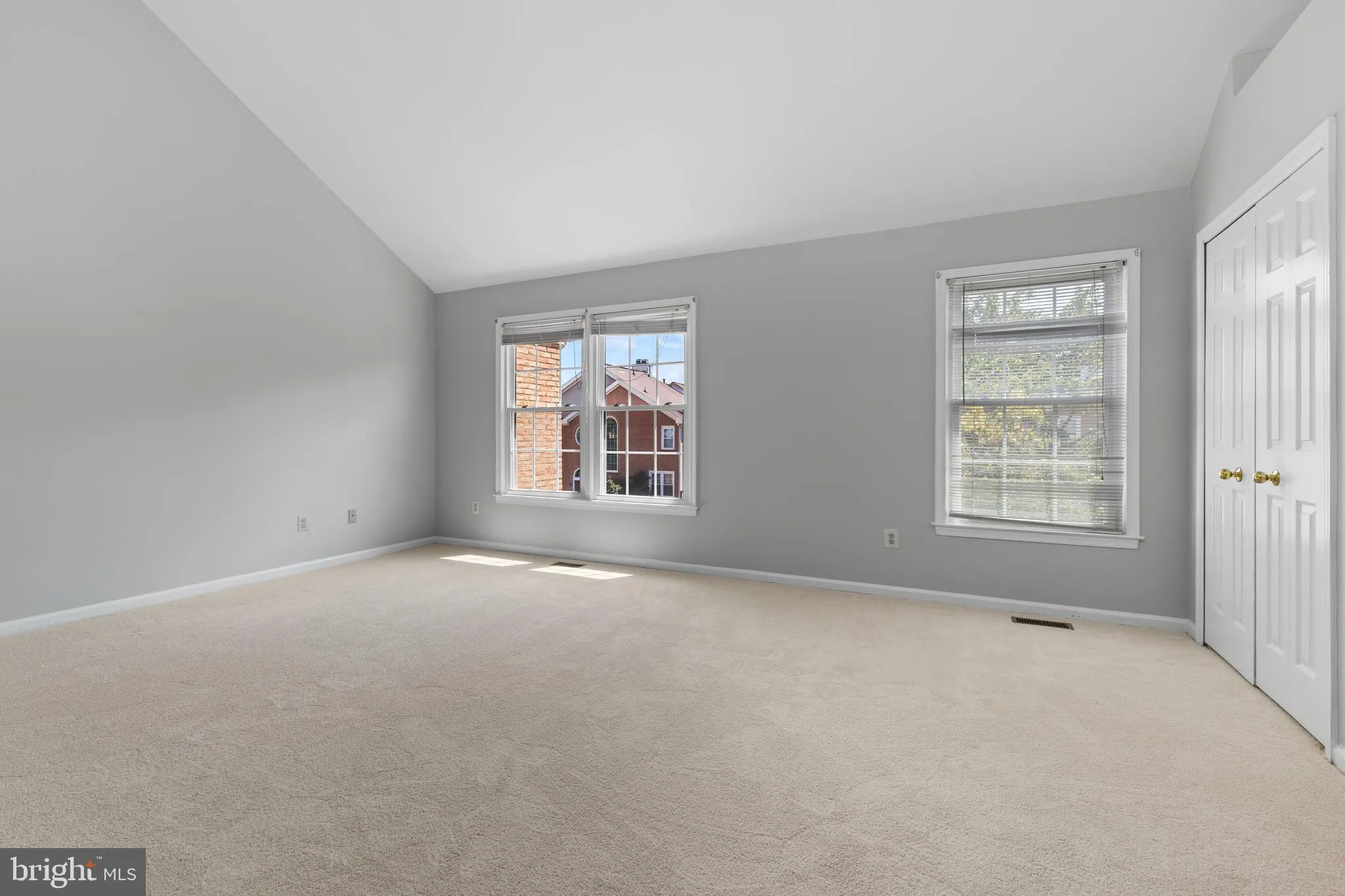 5142 WOODFORD DRIVE, Centreville, VA 20120