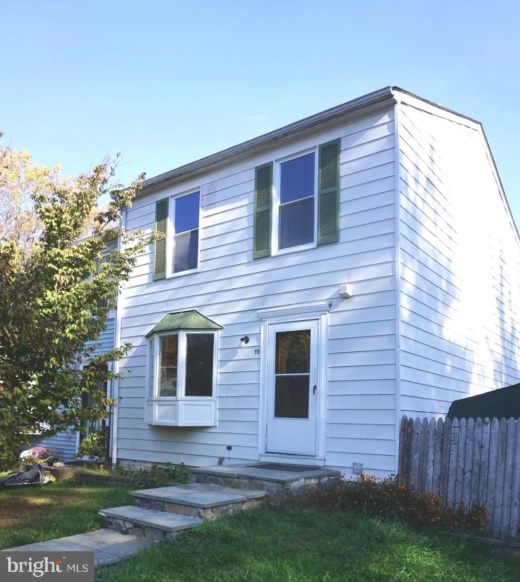 19 SHADY SPRING PLACE, Gaithersburg, MD 20877
