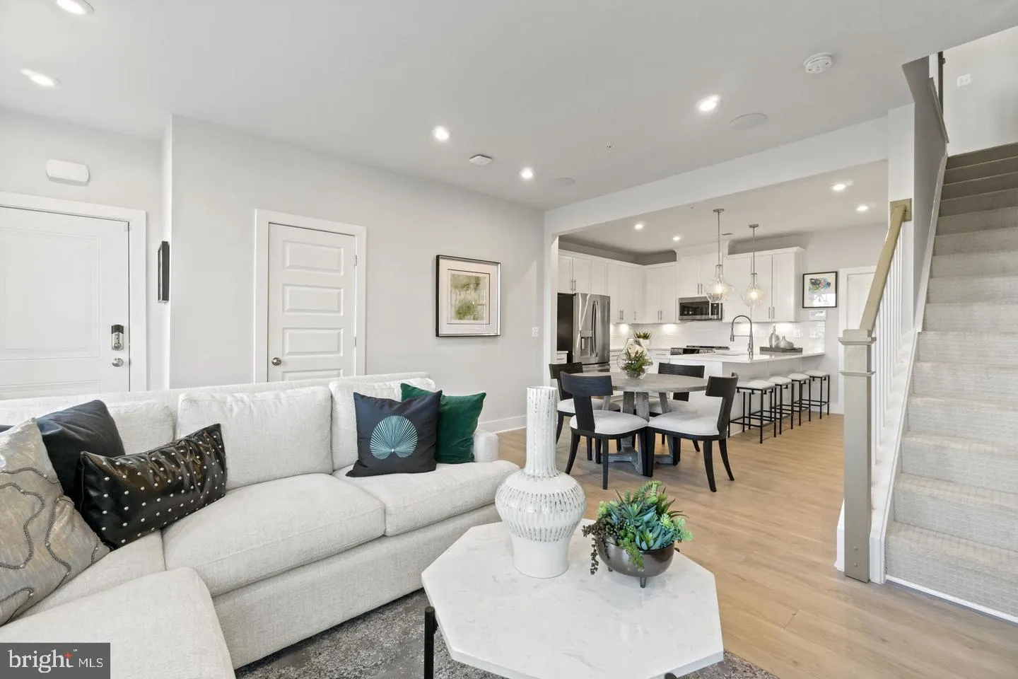43805 MIDDLEWAY TERRACE, Ashburn, VA 20147