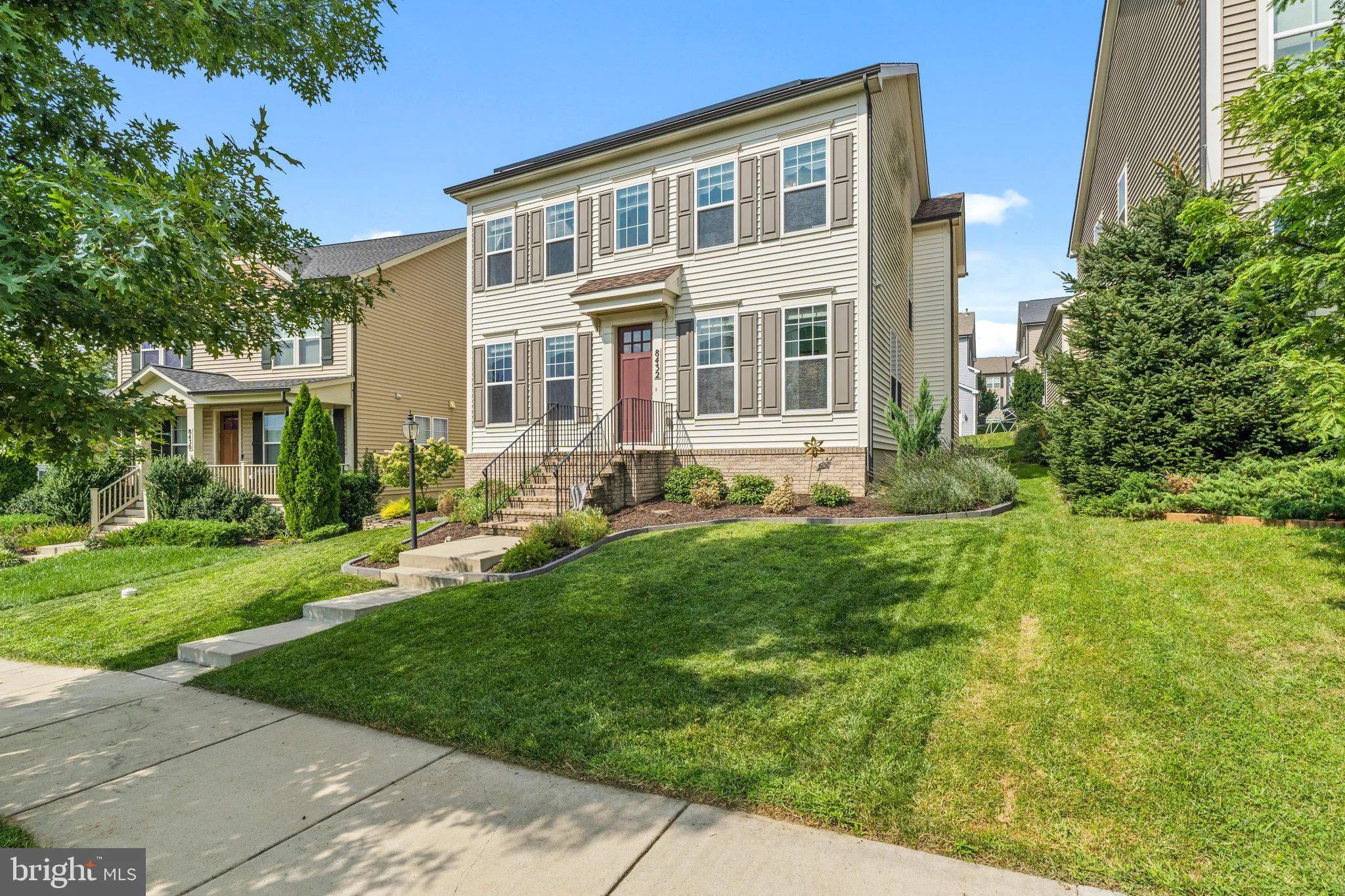 8432 CLIFFVIEW LANE, Frederick, MD 21704