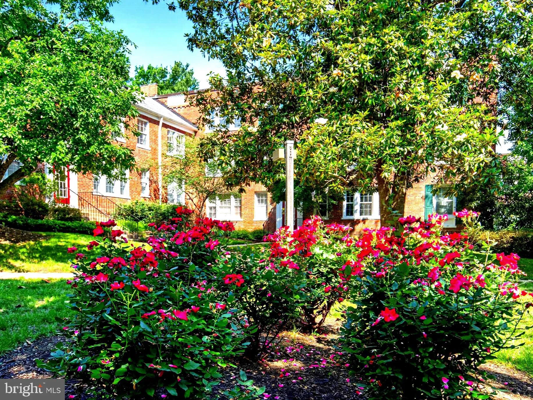 1811 KEY BOULEVARD, Arlington, VA 22201