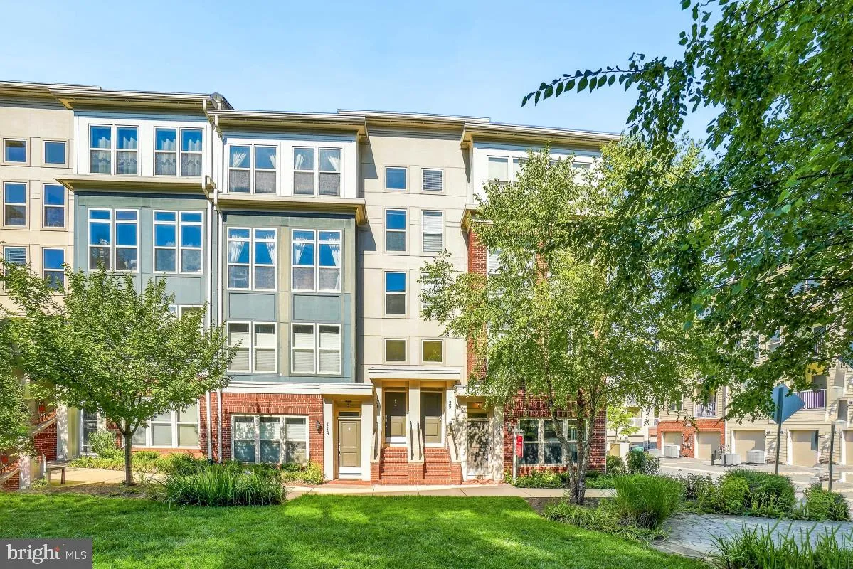 121 COPLEY CIRCLE, Gaithersburg, MD 20878