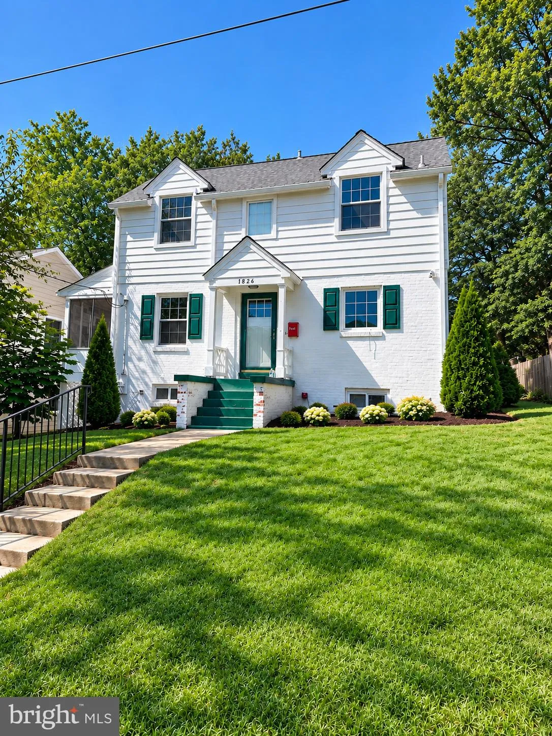 1826 QUESADA STREET, Arlington, VA 22205