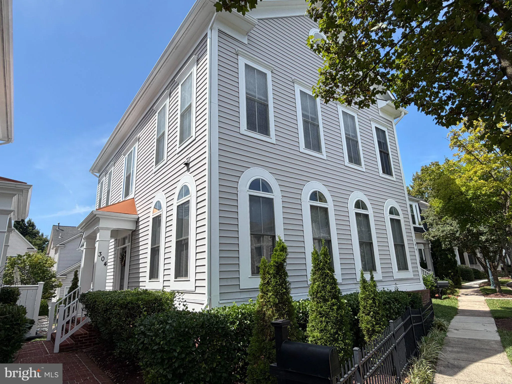304 ROBENA WAY, Rockville, MD 20850