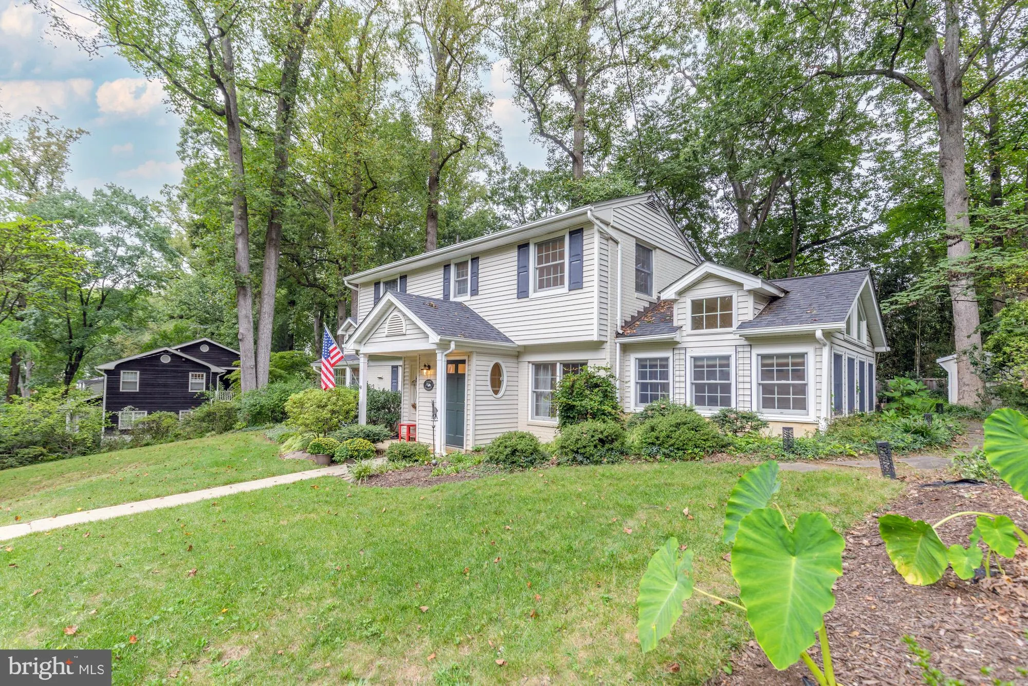 11405 ROKEBY AVENUE, Garrett Park, MD 20896