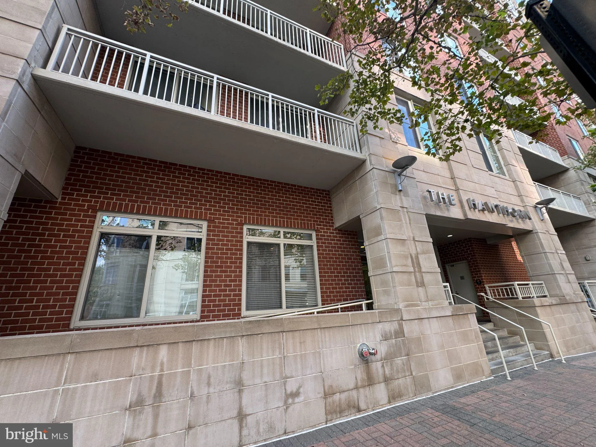 820 POLLARD STREET, Arlington, VA 22203