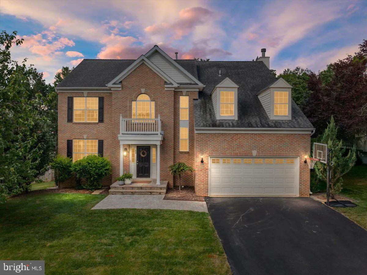 825 SANTMYER DRIVE, Leesburg, VA 20175