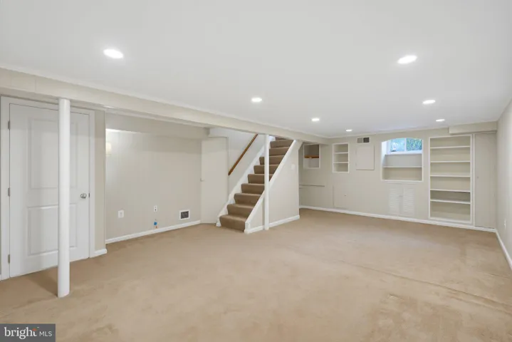 4021 Maple St, Fairfax, Virginia 22030