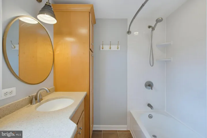 4021 Maple St, Fairfax, Virginia 22030