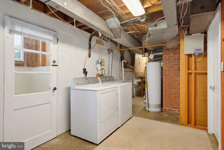 4021 Maple St, Fairfax, Virginia 22030