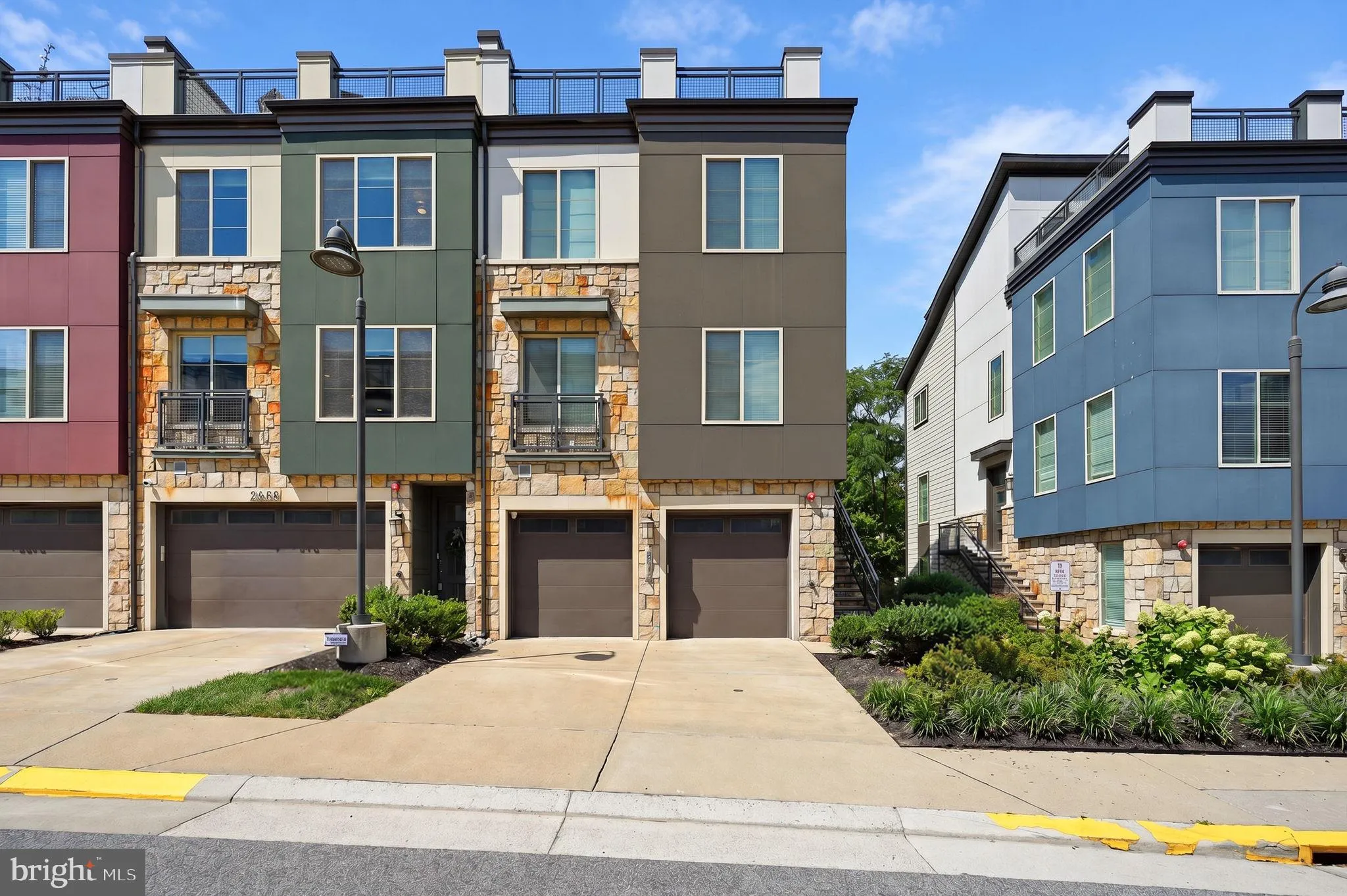 2874 LOWEN ROAD, Alexandria, VA 22303