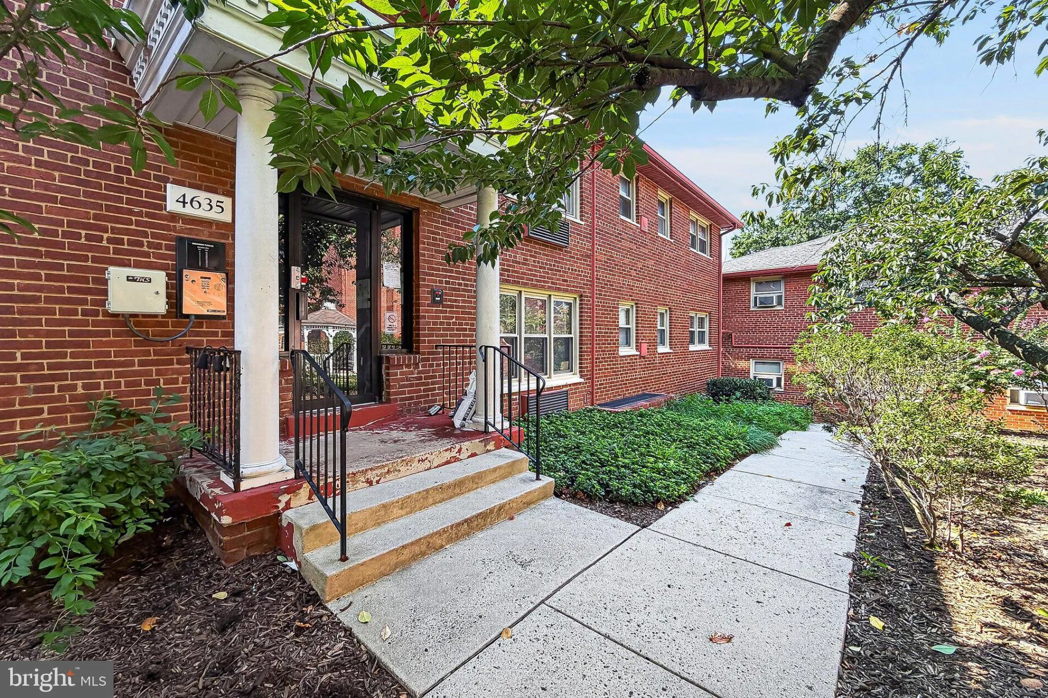 4635 20TH ROAD, Arlington, VA 22207