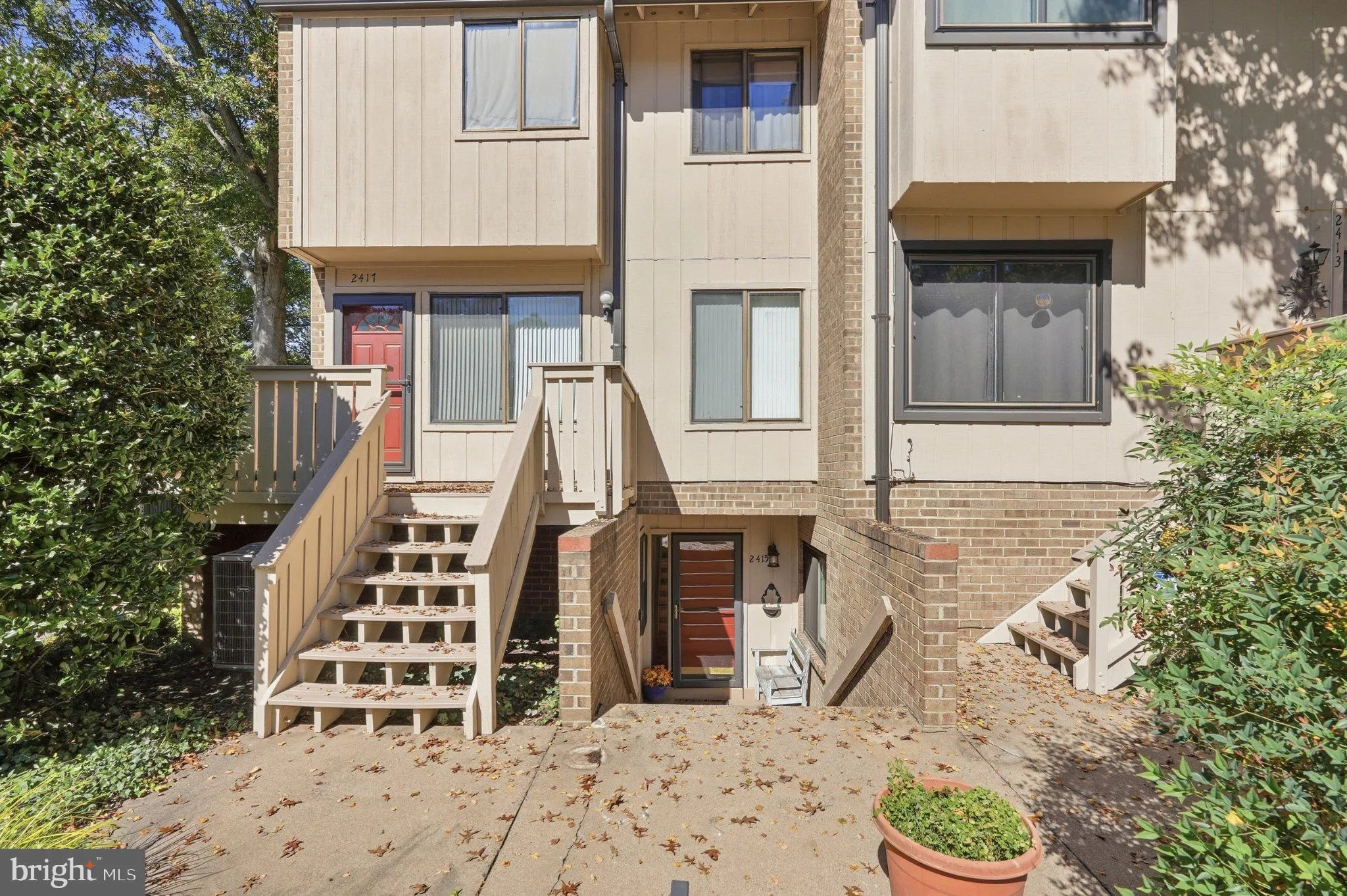 2415 GLENGYLE DRIVE, Vienna, VA 22181