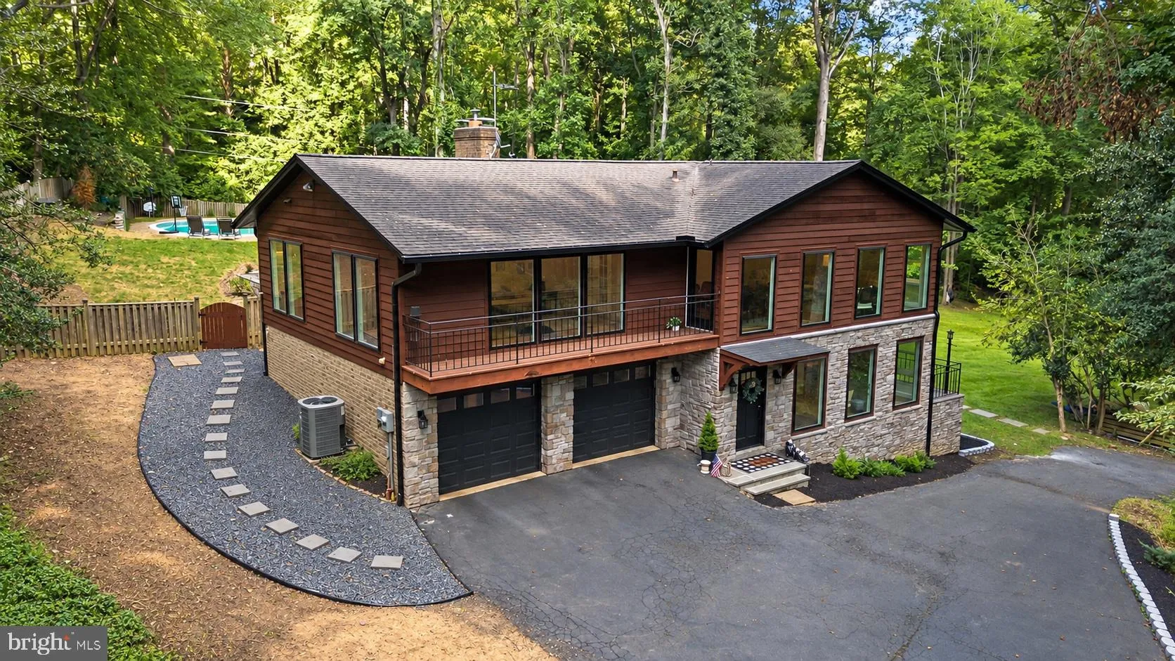 10204 WESTFORD DRIVE, Vienna, VA 22182
