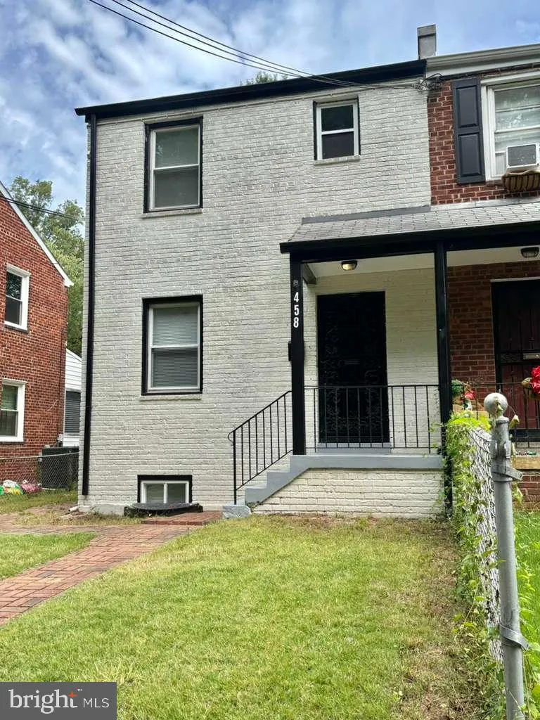 458 BURNS STREET, Washington, DC 20019