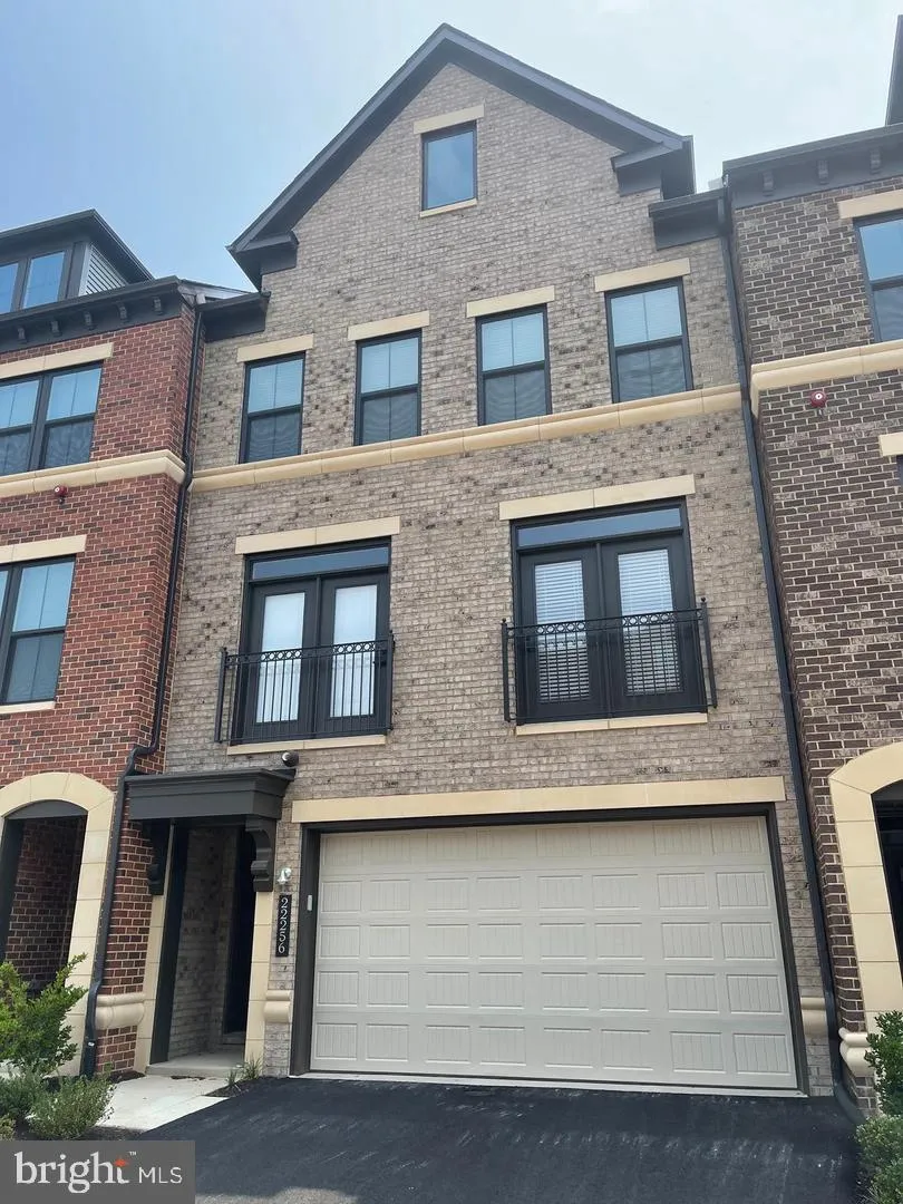 22256 CORNERSTONE CROSSING TERRACE, Ashburn, VA 20148