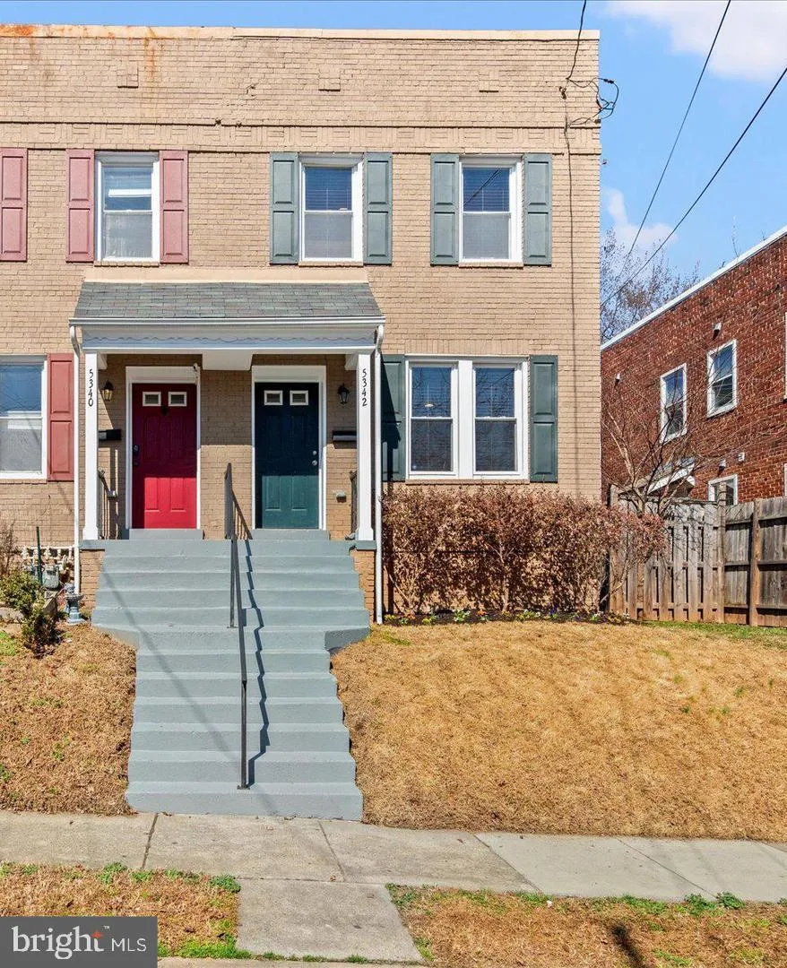 5342 AMES STREET, Washington, DC 20019