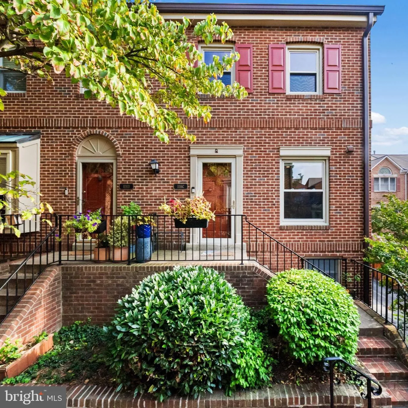 1116 TAYLOR STREET, Arlington, VA 22201