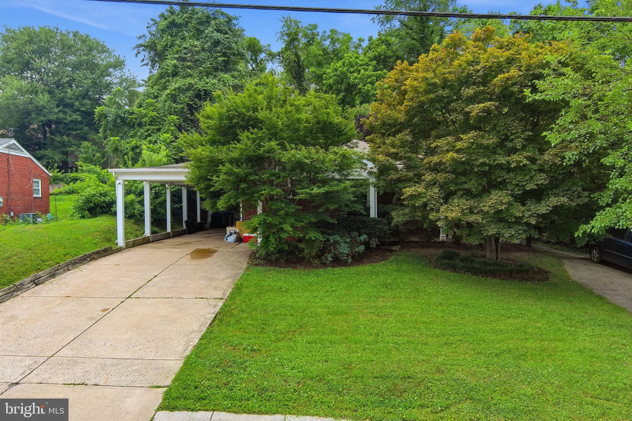 6105 MUNSON HILL ROAD, Falls Church, VA 22044
