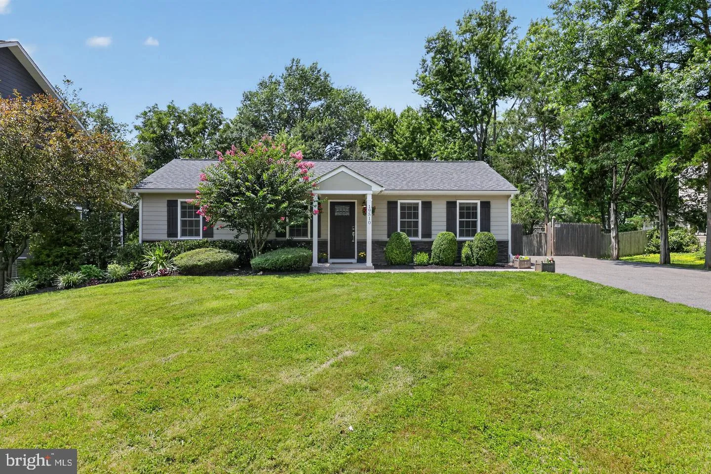 19510 FISHER AVENUE, Poolesville, MD 20837