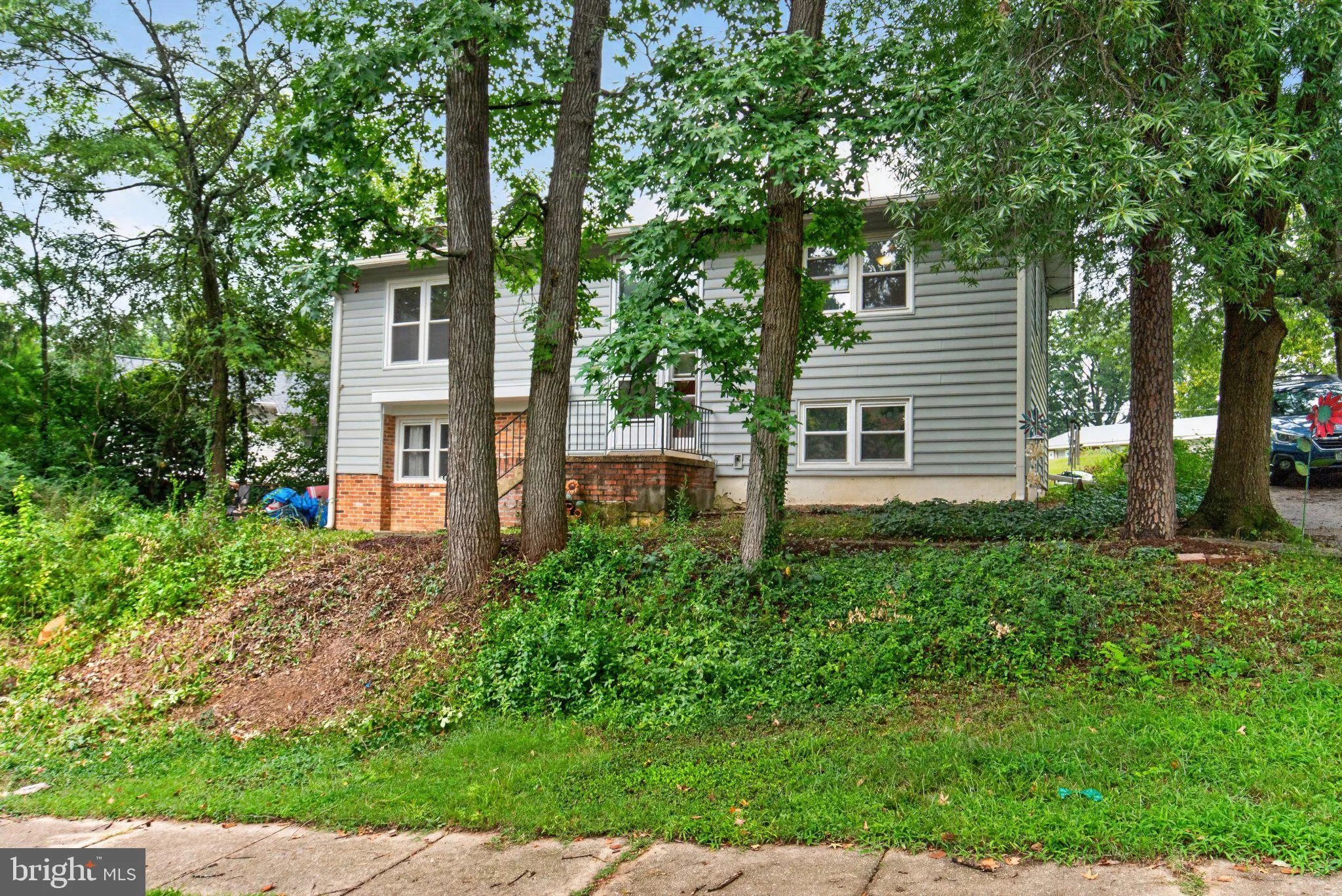 7004 GROVE ROAD, Alexandria, VA 22306