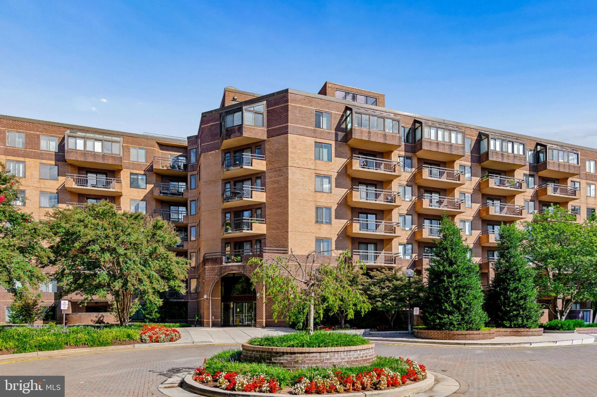 2111 WISCONSIN AVENUE, Washington, DC 20007