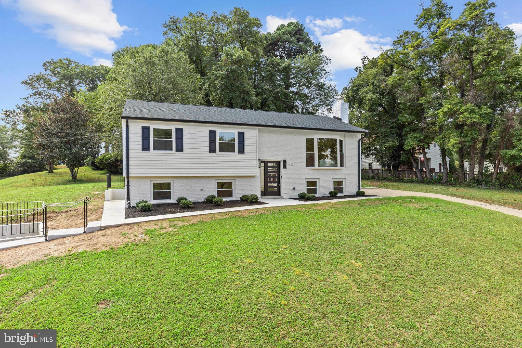 300 VALEVIEW COURT, Vienna, VA 22180
