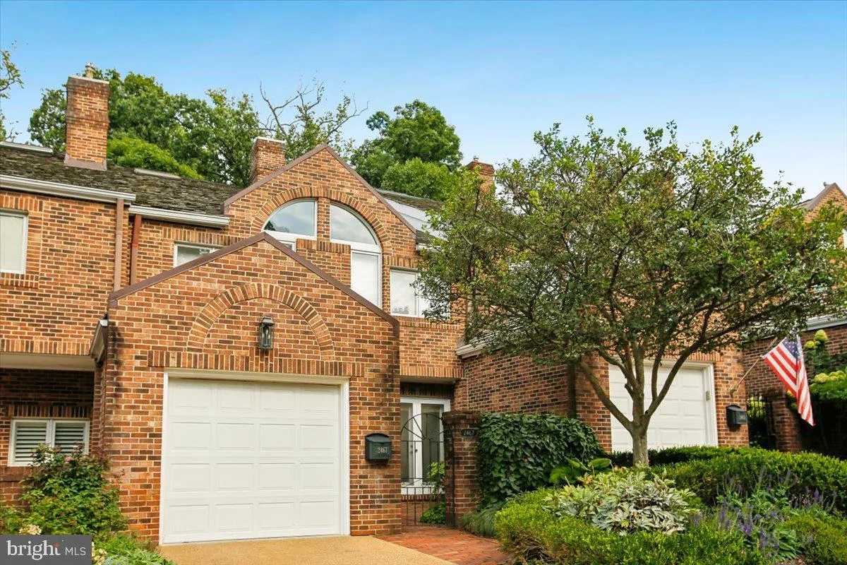 2467 WAKEFIELD COURT, Arlington, VA 22207