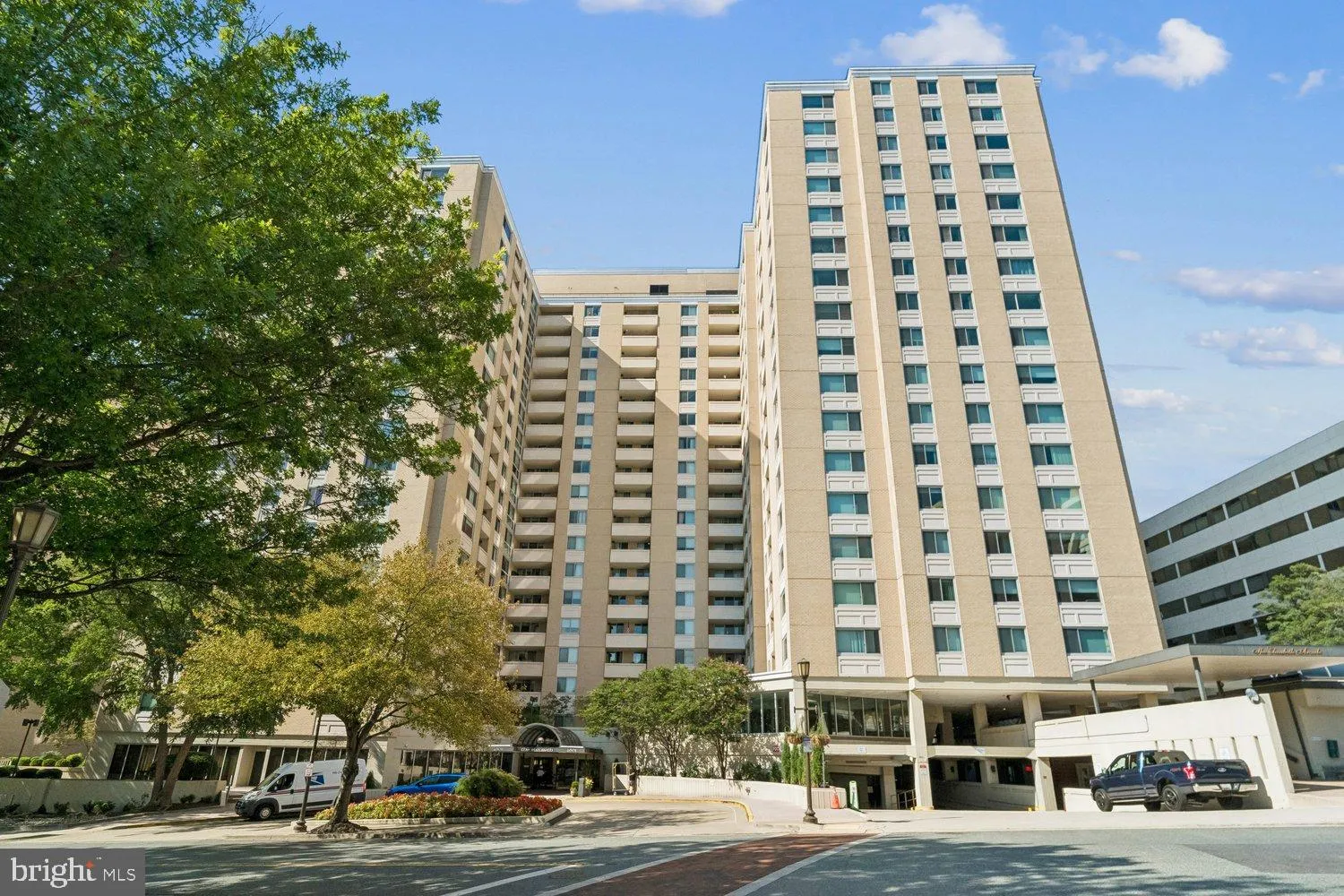 4601 PARK AVENUE, Chevy Chase, MD 20815