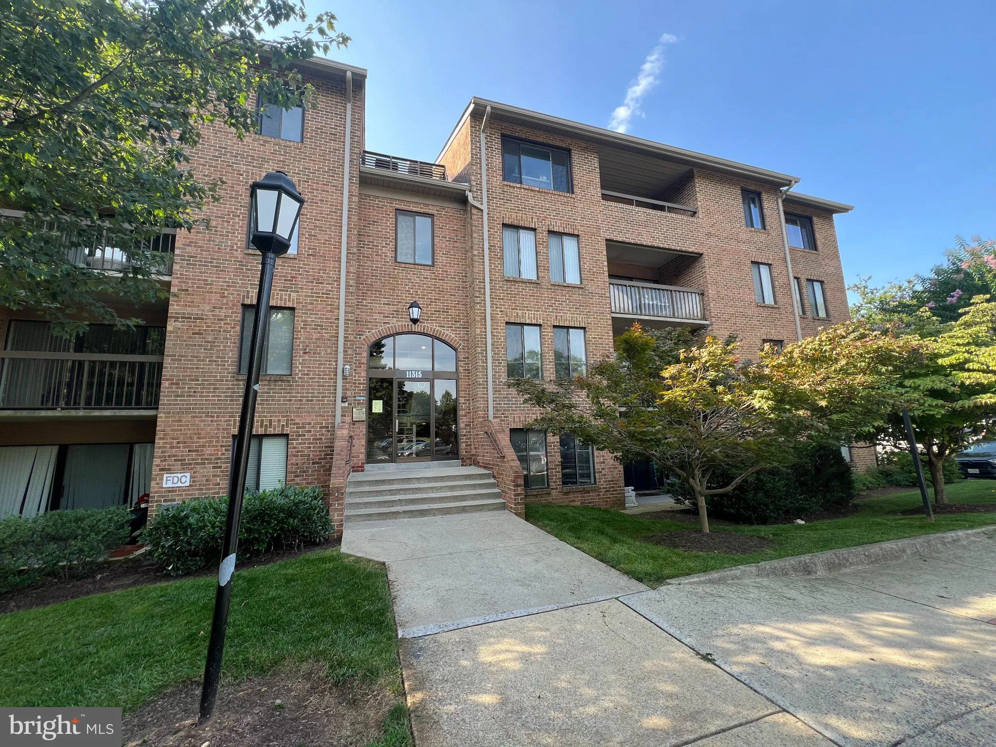 11315 COMMONWEALTH, Rockville, MD 20852