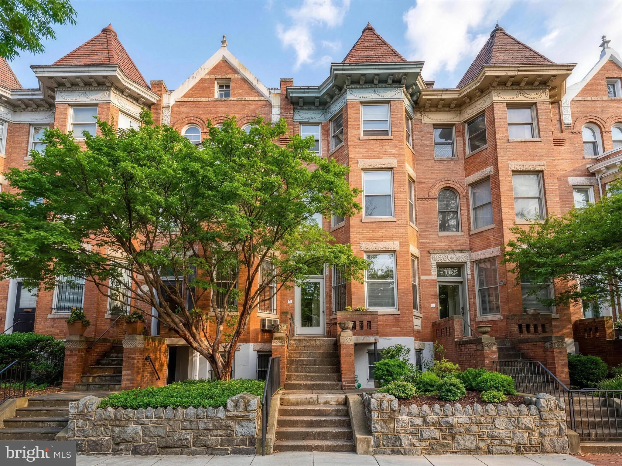 1769 T STREET, Washington, DC 20009