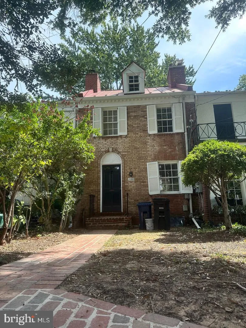 728 ROYAL STREET, Alexandria, VA 22314
