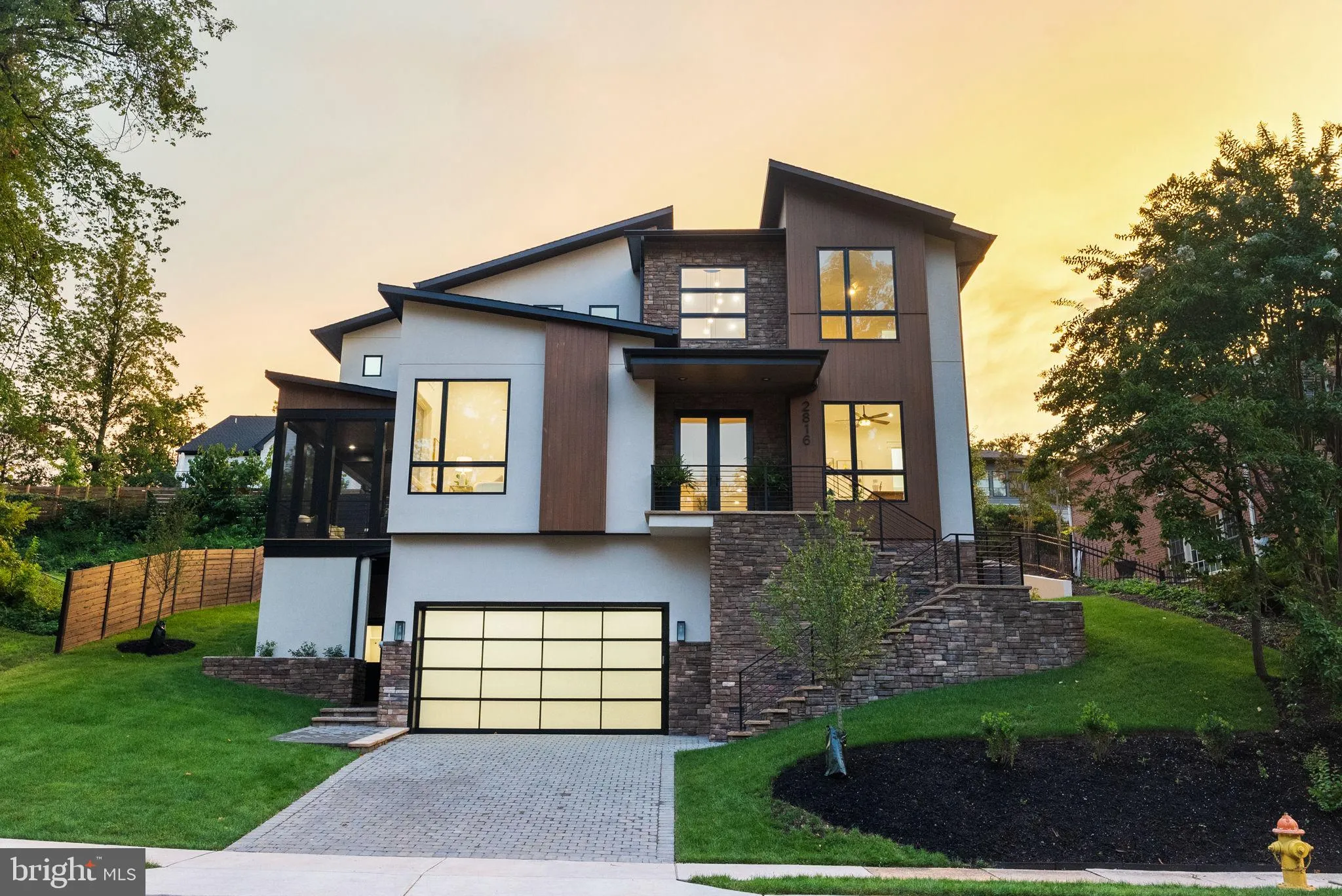 2816 JEFFERSON STREET, Arlington, VA 22207