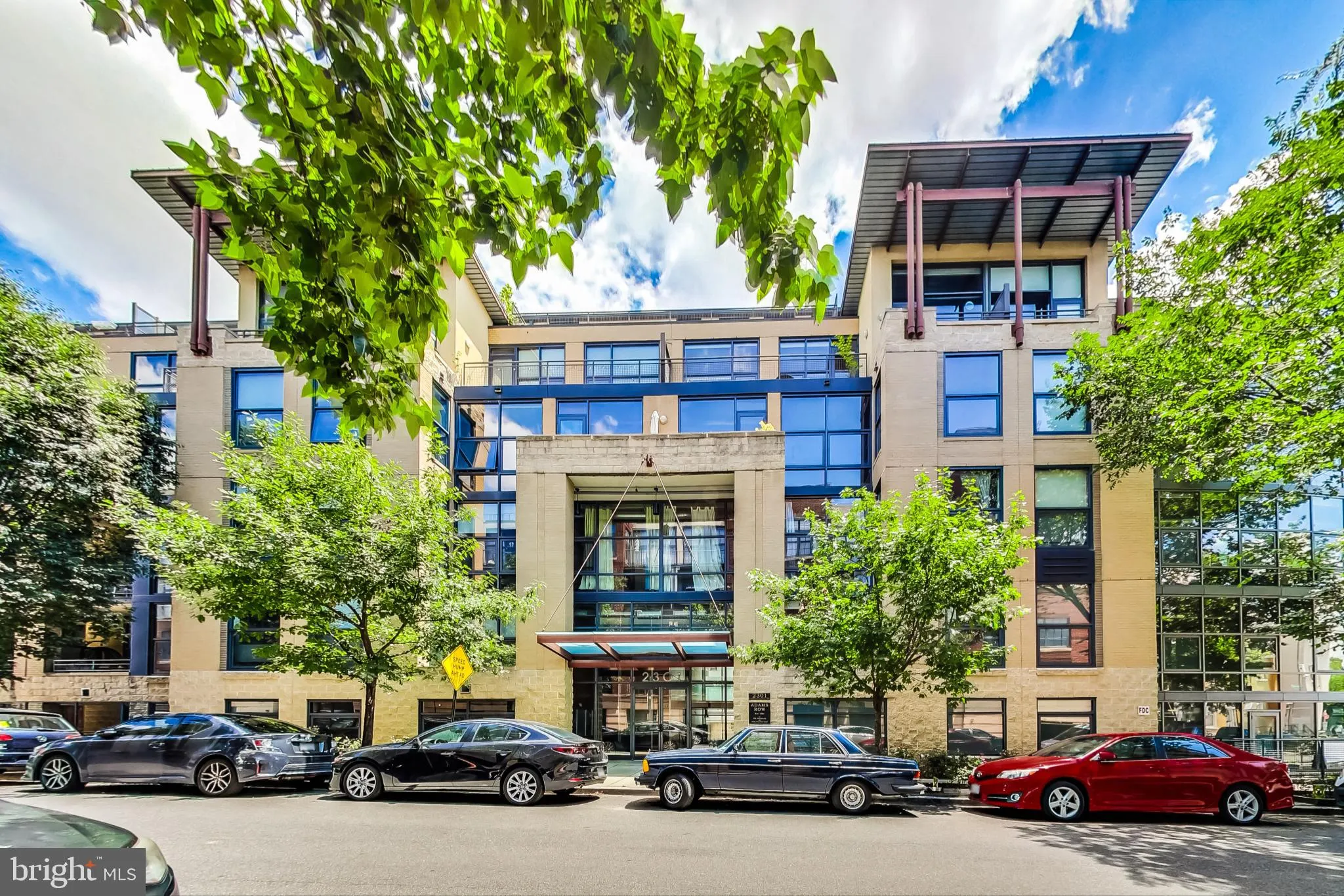 2301 CHAMPLAIN STREET, Washington, DC 20009