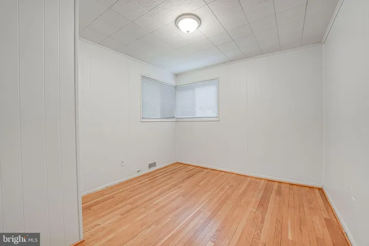 8218 Roanoke Ave, Takoma Park, Maryland 20912