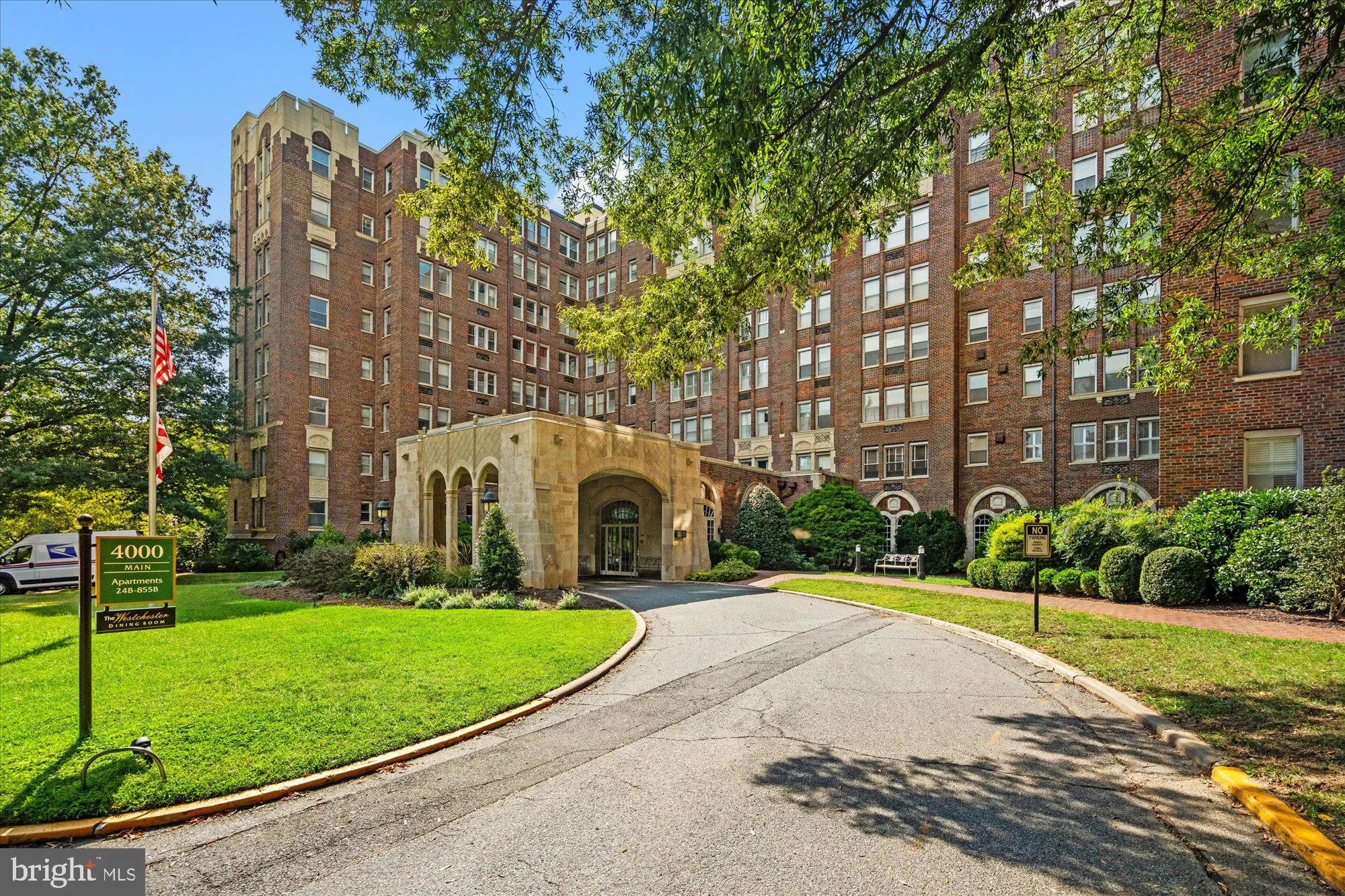 4000 CATHEDRAL AVENUE, Washington, DC 20016